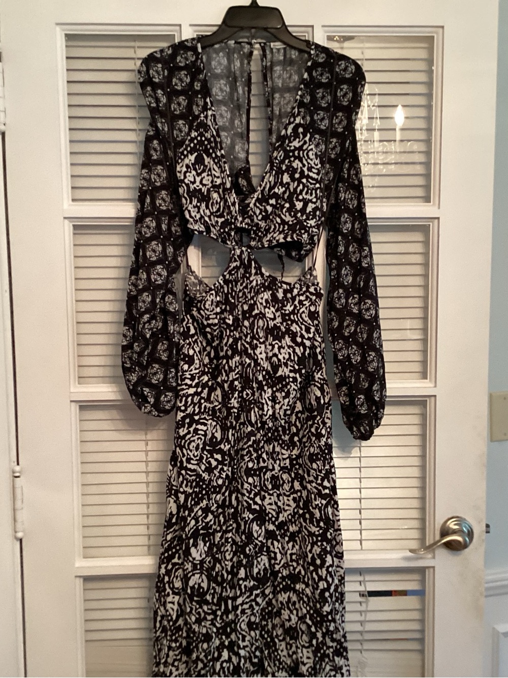 Abercrombie & Fitch Black and White Cutout Maxi Dress